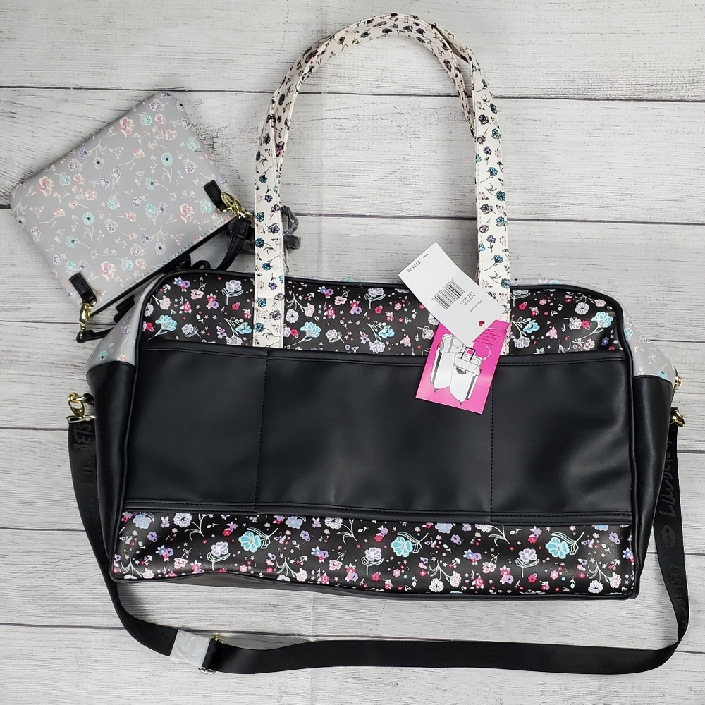 Betsey Johnson Weekender Floral Matching Wristlet - Picture 15 of 16
